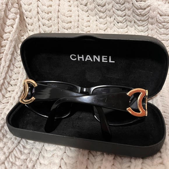 Chanel vintage 02461 CC Logo Sunglasses - Picture 9 of 16